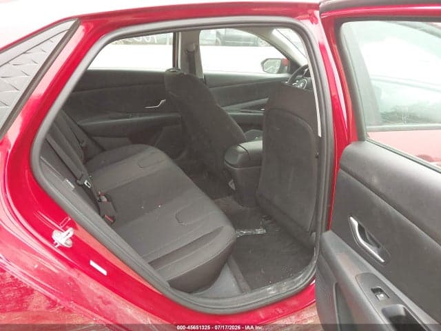 2025 HYUNDAI ELANTRA SE 8