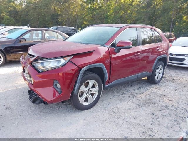 2021 TOYOTA RAV4 XLE 2