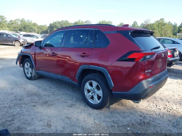 2021 TOYOTA RAV4 XLE 3