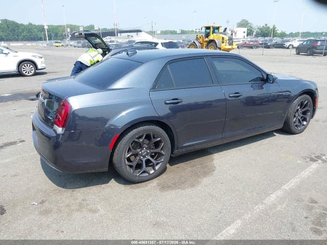 2019 CHRYSLER 300 4