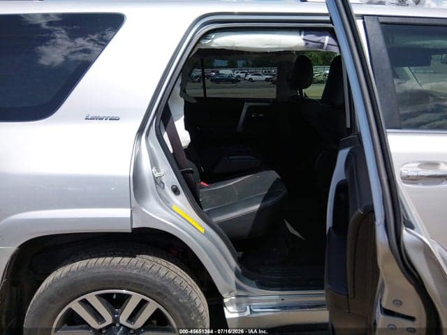 2017 TOYOTA 4RUNNER LIMITED 8