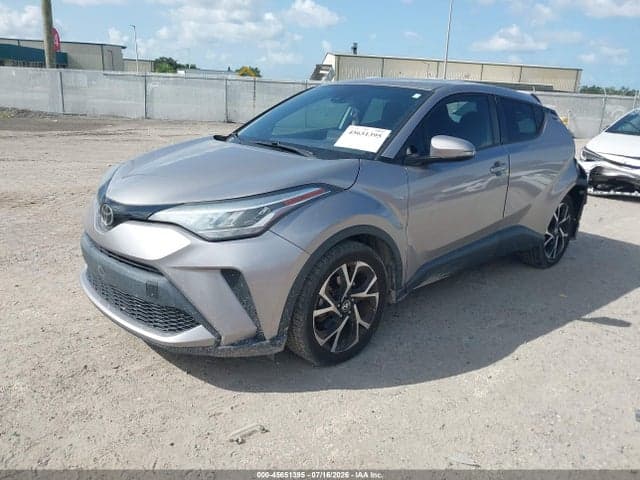 2020 TOYOTA C-HR XLE 2