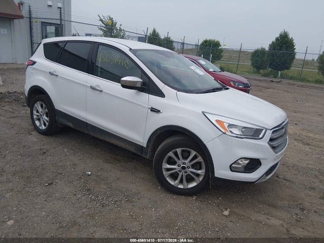 2017 FORD ESCAPE SE 1