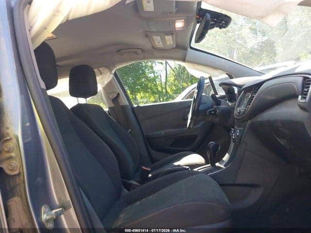 2020 CHEVROLET TRAX AWD LS 5