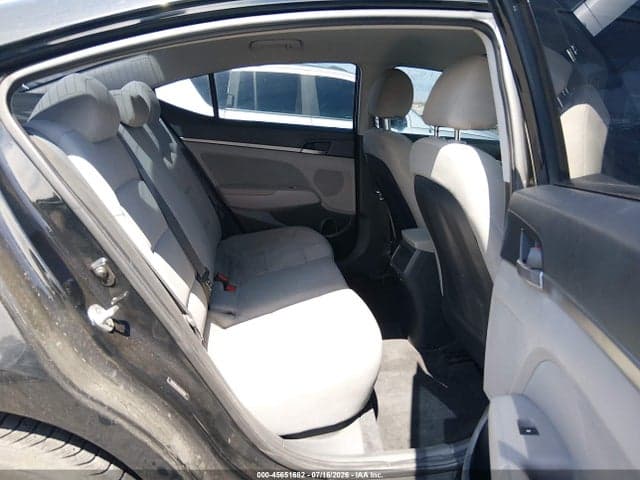 2018 HYUNDAI ELANTRA SEL 8