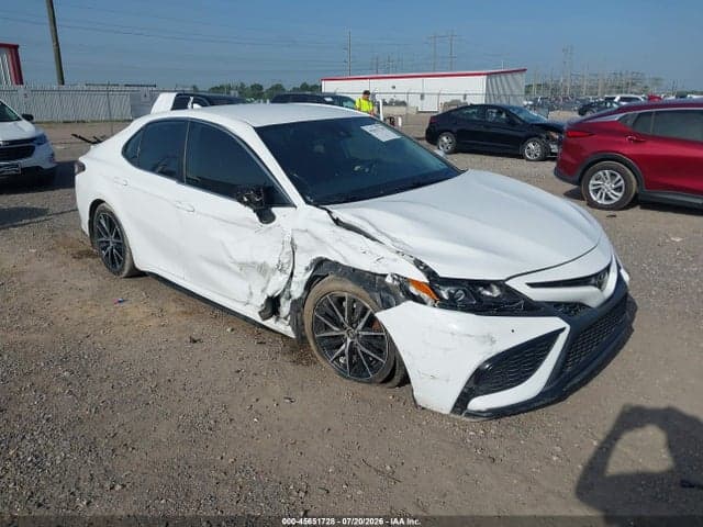 2021 TOYOTA CAMRY SE - 1