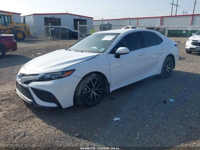 2021 TOYOTA CAMRY SE 2