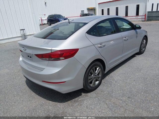2018 HYUNDAI ELANTRA SEL 4