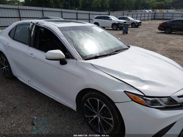 2018 TOYOTA CAMRY SE 7