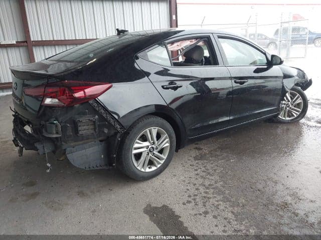 2020 HYUNDAI ELANTRA SEL 4