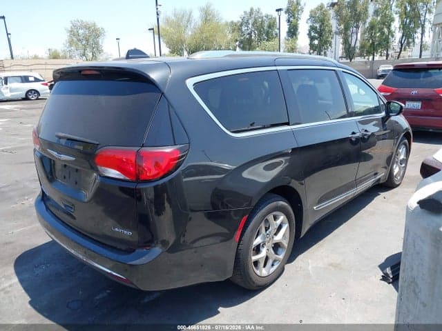 2018 CHRYSLER PACIFICA LIMITED 13