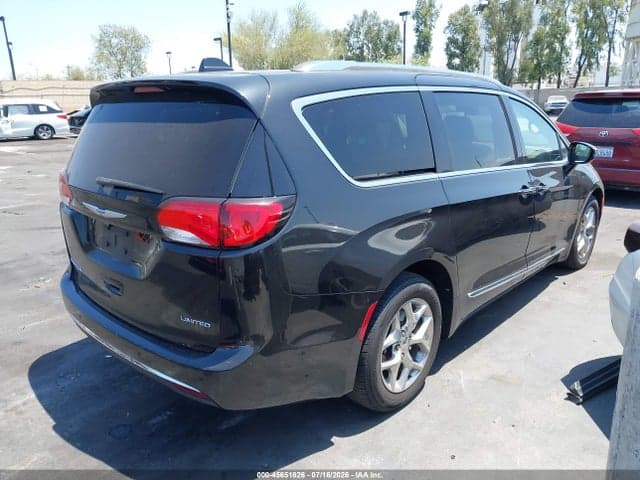 2018 CHRYSLER PACIFICA LIMITED 4