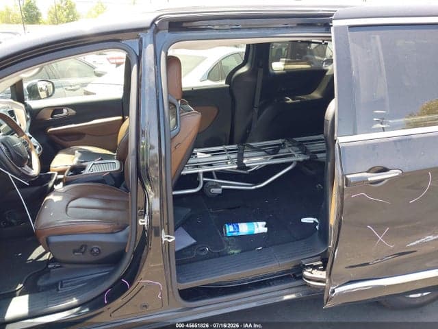 2018 CHRYSLER PACIFICA LIMITED 8