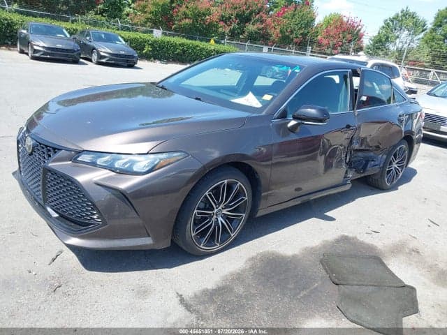 2019 TOYOTA AVALON XSE 2