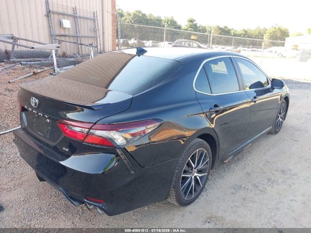 2023 TOYOTA CAMRY SE 4