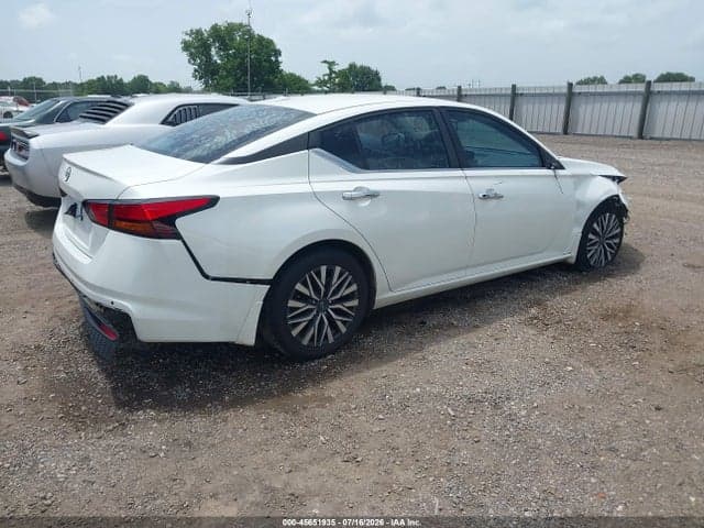 2023 NISSAN ALTIMA SV FWD 4
