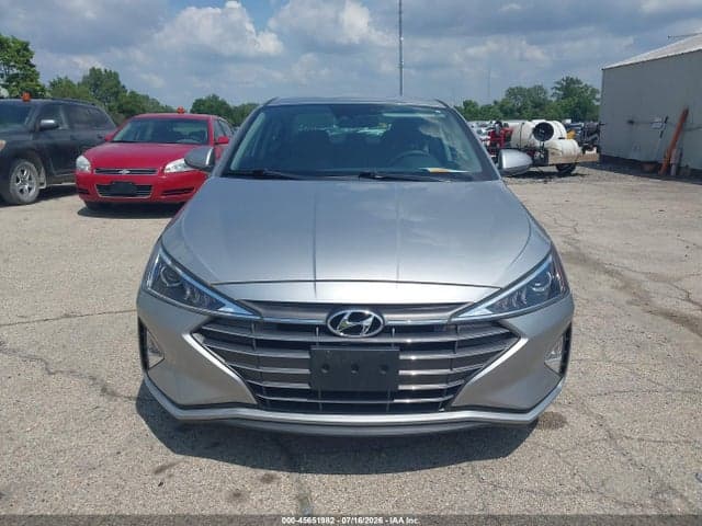 2020 HYUNDAI ELANTRA SE 13