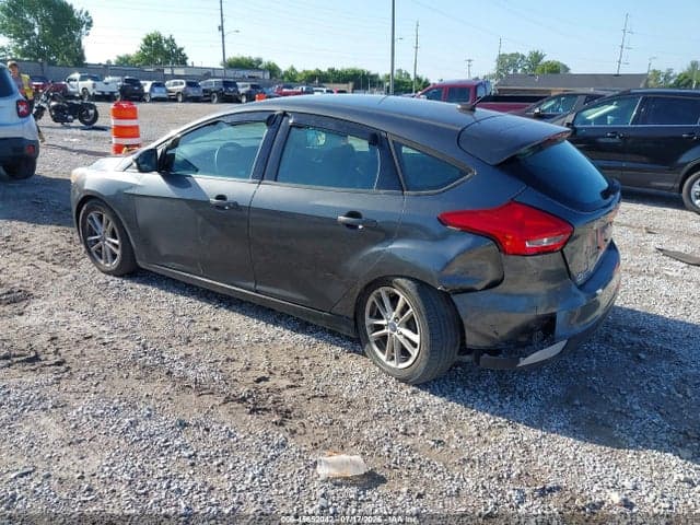 2017 FORD FOCUS SE 3