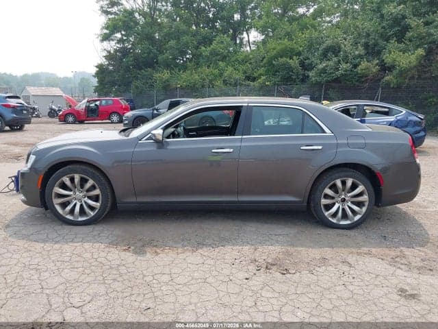 2019 CHRYSLER 300 LIMITED 14