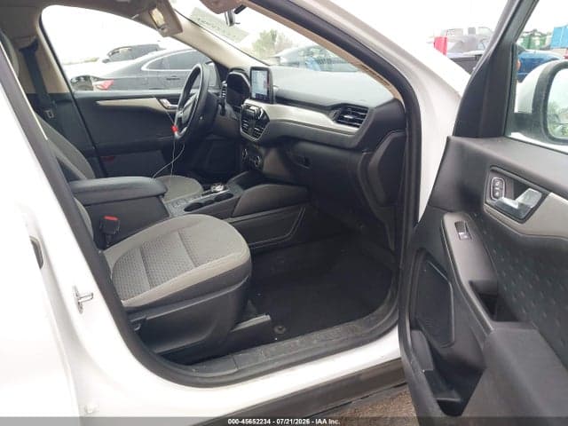 2020 FORD ESCAPE SE 5