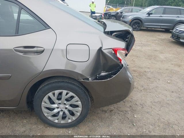 2019 TOYOTA COROLLA LE 17