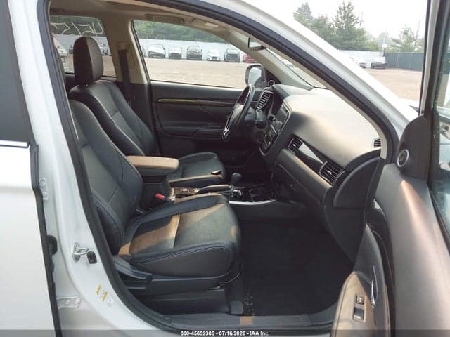 2017 MITSUBISHI OUTLANDER SE/SEL 5