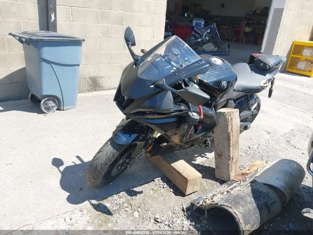 2025 YAMAHA YZFR7 2