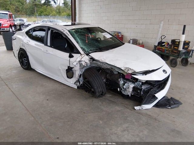 2025 TOYOTA CAMRY SE - 1