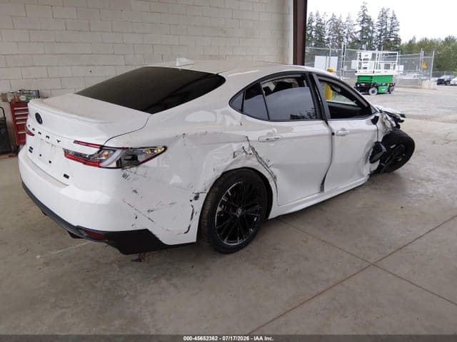 2025 TOYOTA CAMRY SE 4