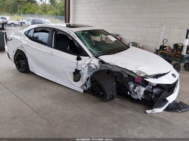 2025 TOYOTA CAMRY SE 6