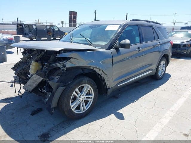 2021 FORD EXPLORER XLT 2