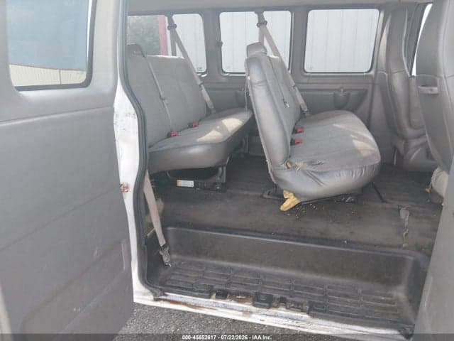 2017 CHEVROLET EXPRESS 3500 LT 8