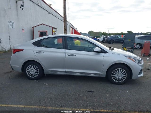 2018 HYUNDAI ACCENT SE 13
