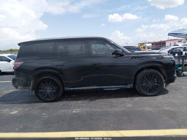 2026 INFINITI QX80 LUXE 13