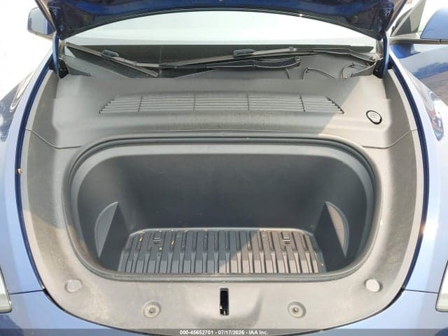 2024 TESLA MODEL Y LONG RANGE DUAL MOTOR ALL-WHEEL DRIVE 10