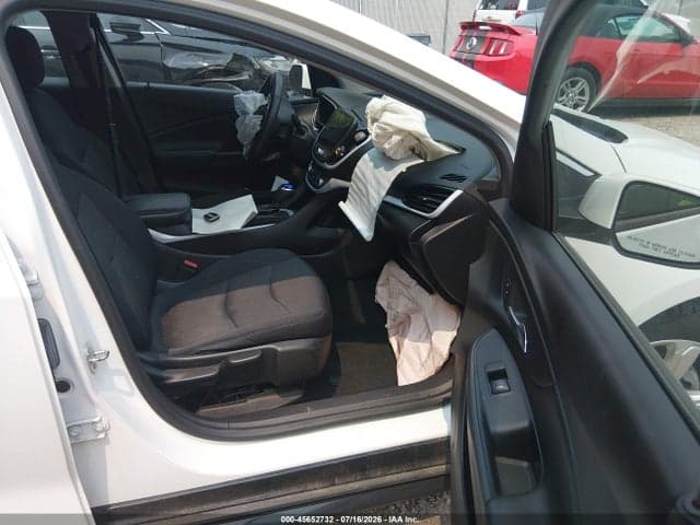2017 CHEVROLET VOLT LT 5