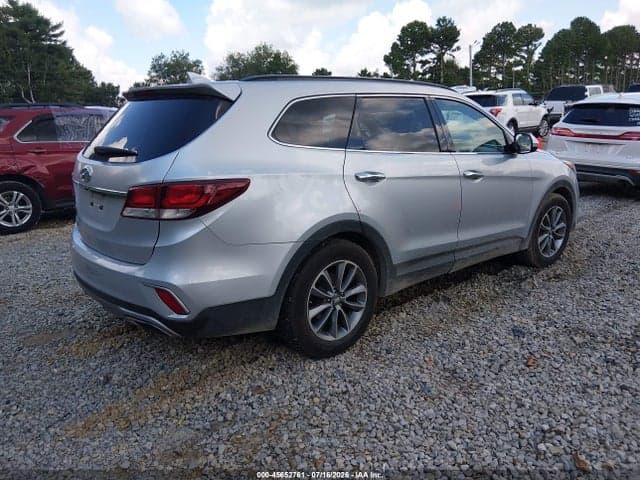 2017 HYUNDAI SANTA FE SE 5