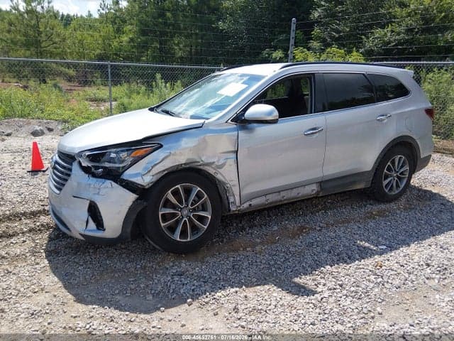 2017 HYUNDAI SANTA FE SE 7