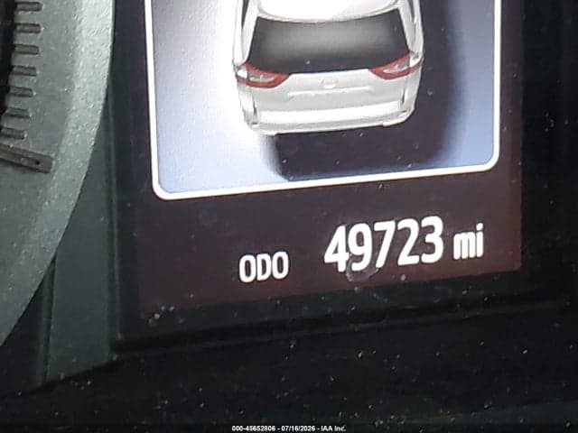 2020 TOYOTA SIENNA XLE 14