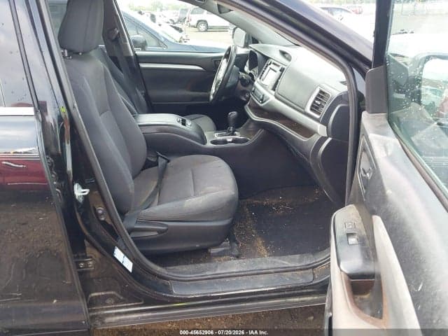 2018 TOYOTA HIGHLANDER LE 5