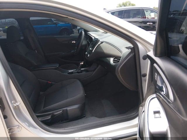 2021 CHEVROLET MALIBU FWD LT 5