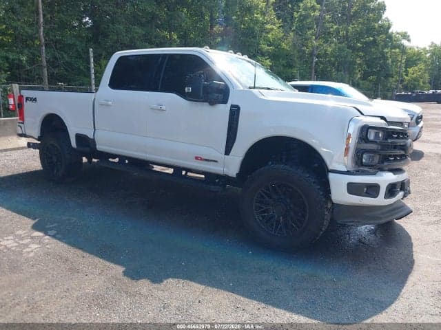 2024 FORD F-250 LARIAT