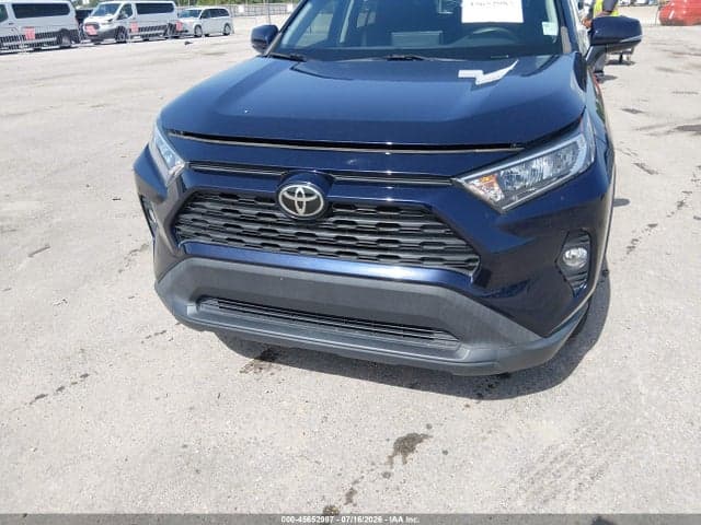 2021 TOYOTA RAV4 XLE 6