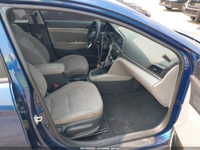 2020 HYUNDAI ELANTRA SEL 5