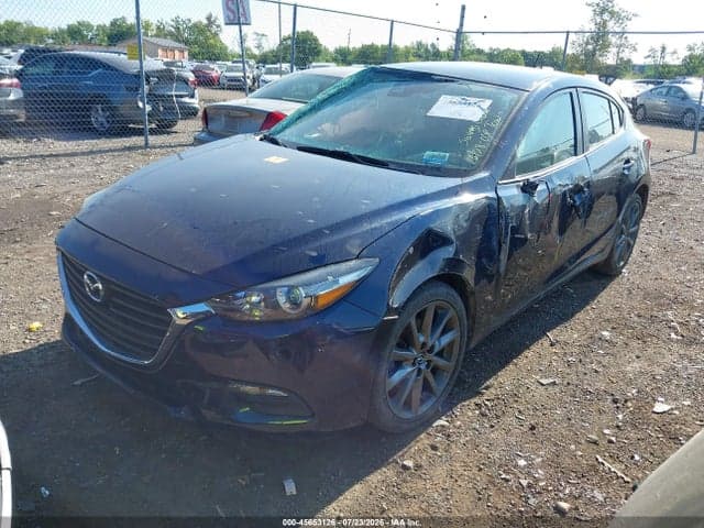 2018 MAZDA MAZDA3 TOURING 2
