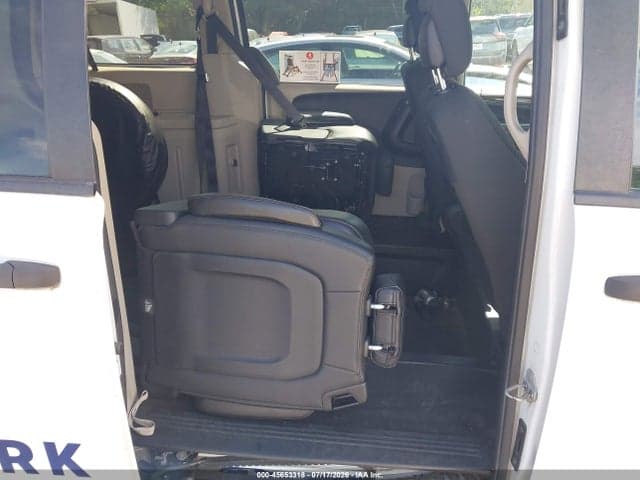 2019 DODGE GRAND CARAVAN SE 8