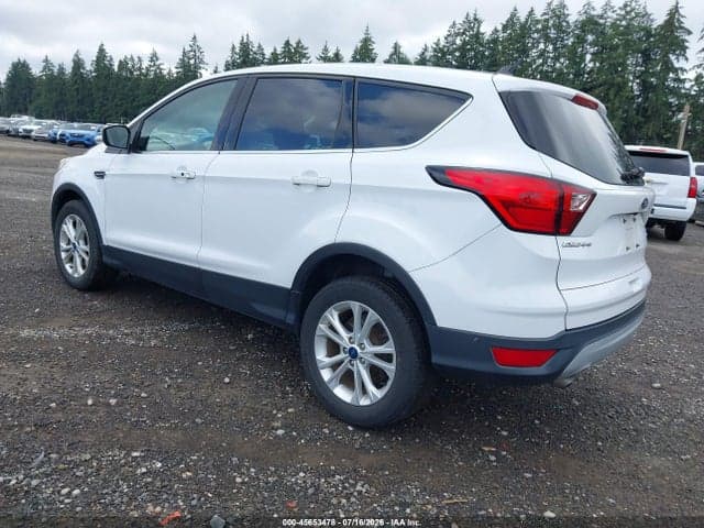 2019 FORD ESCAPE SE 3