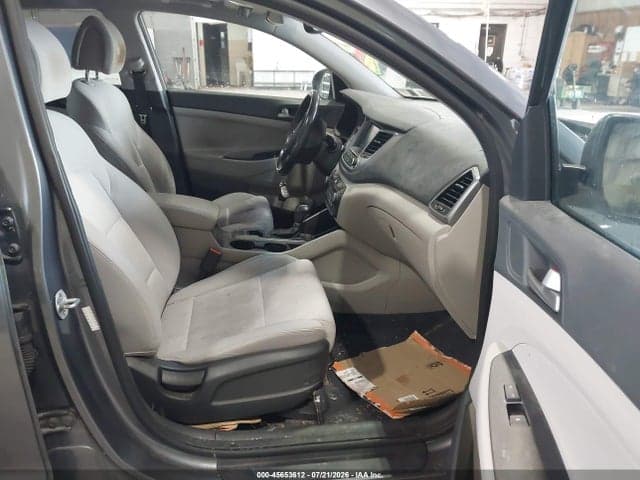 2018 HYUNDAI TUCSON VALUE 5