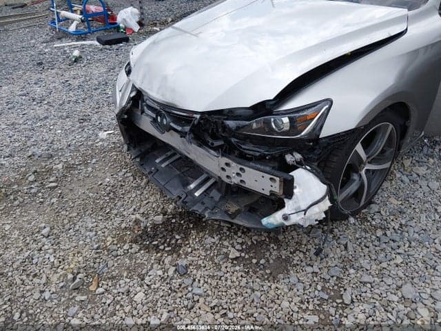 2018 LEXUS IS 300 6