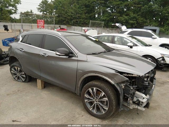 2018 INFINITI QX30 ESSENTIAL 1